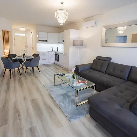 Central Residence *